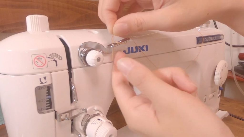 JUKIミシンの上糸の付け方